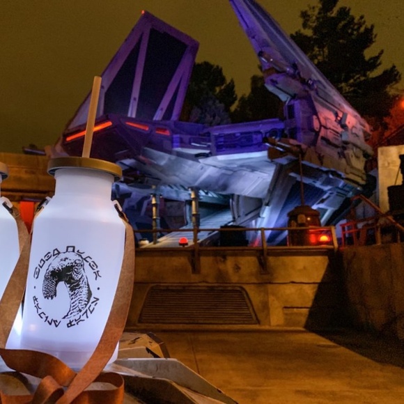 Disney Parks Star Wars Galaxy’s Edge Milk Jug Light Up Sipper Bubo Wamba NEW - Picture 2 of 8